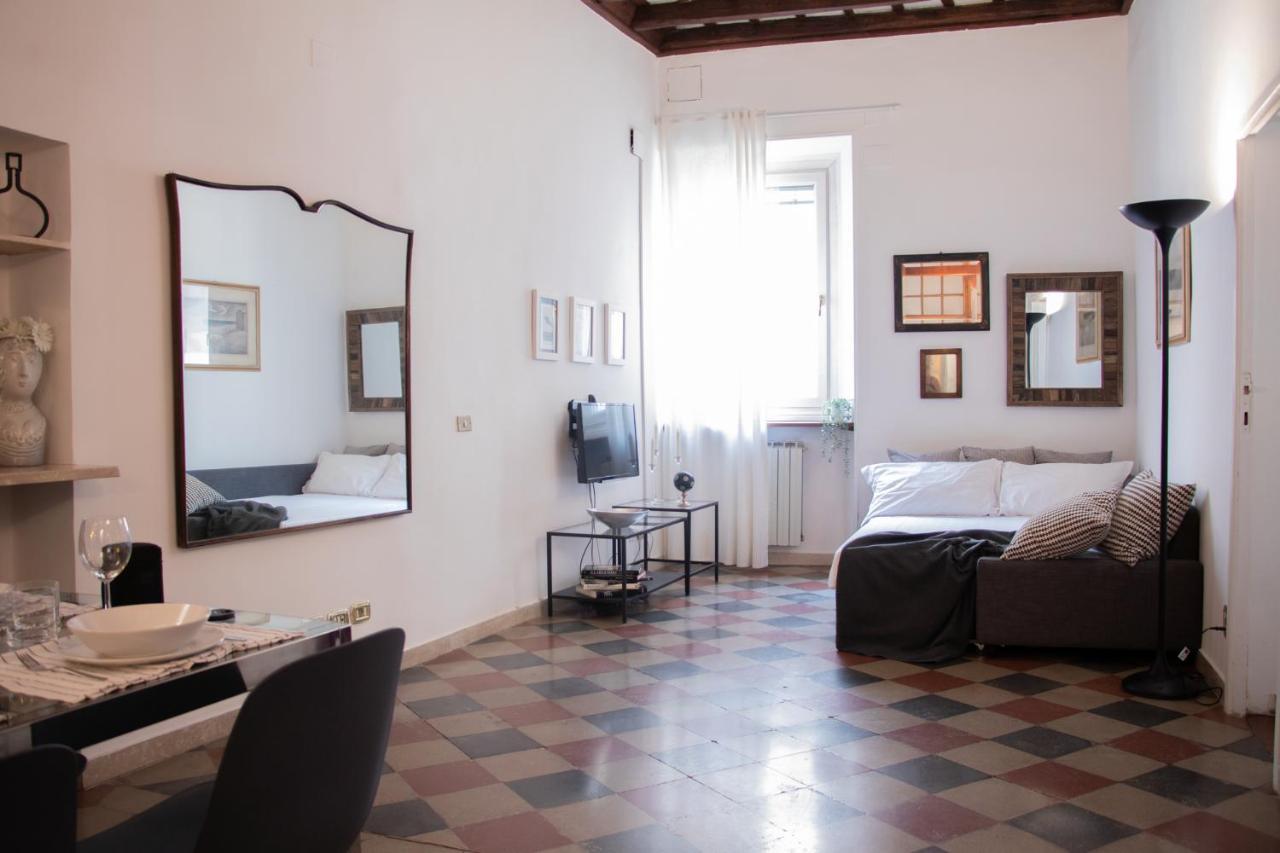 The Rent - Piazza Di Firenze Apartment Rom